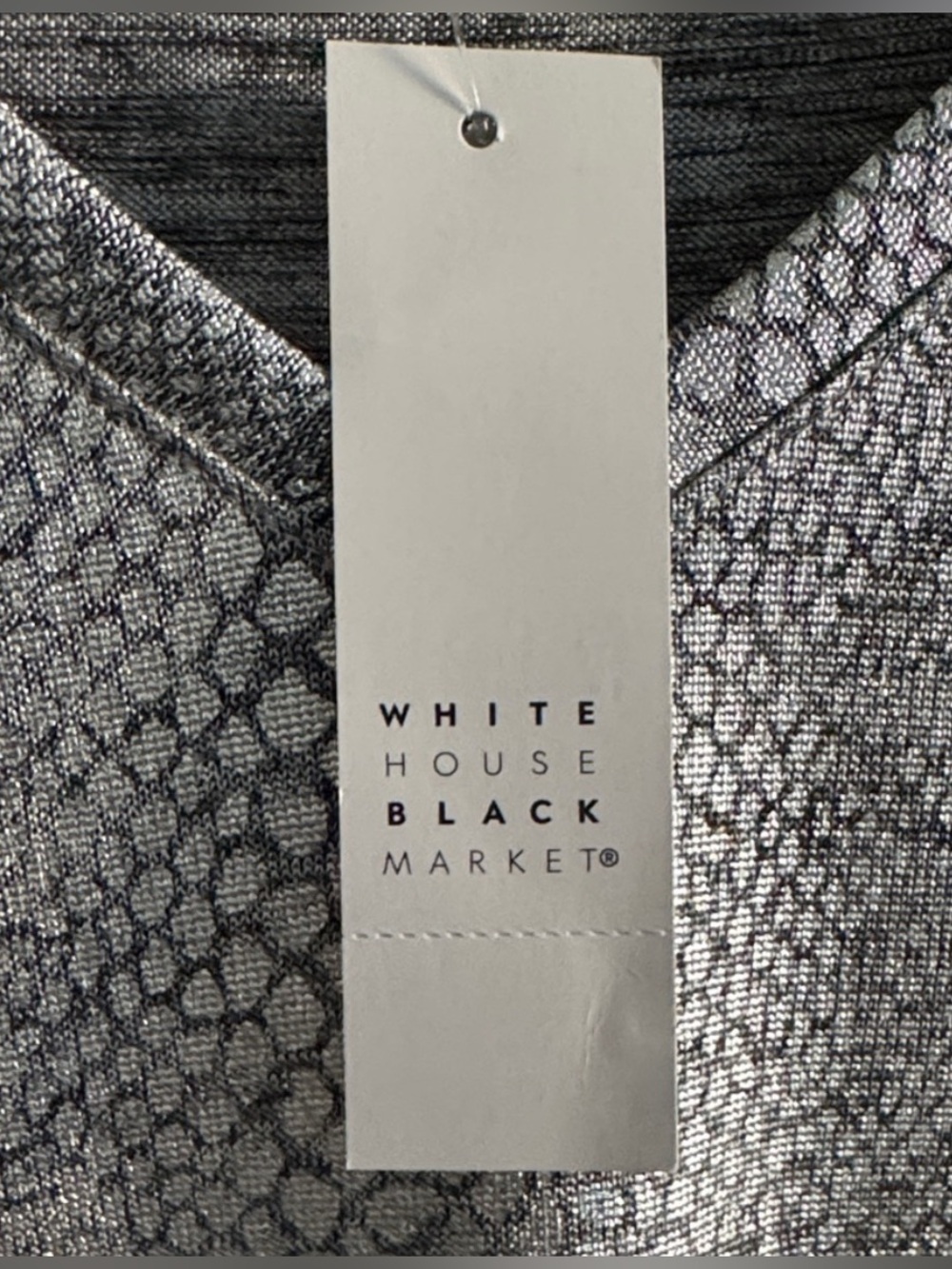 White House Black Market Metallic Silver Snake Print V-Neck Tee S NWT - Picture 5 of 6